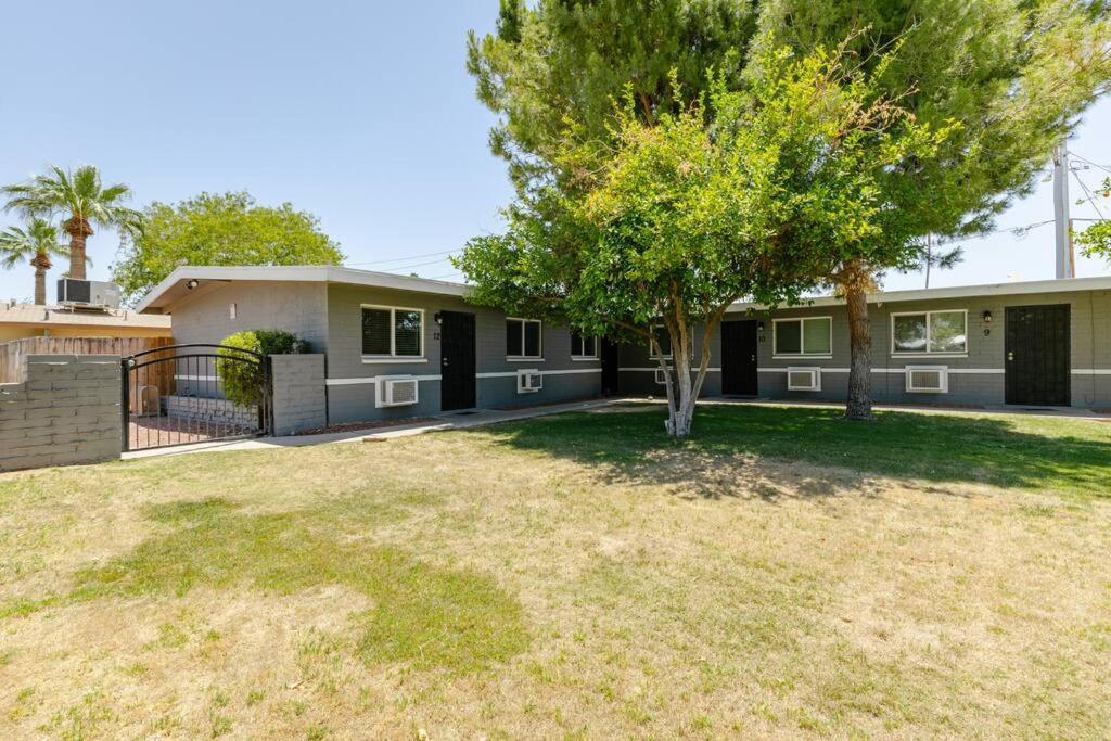 Apartamento Desert Chic - 2 Bed With Yard Scottsdale